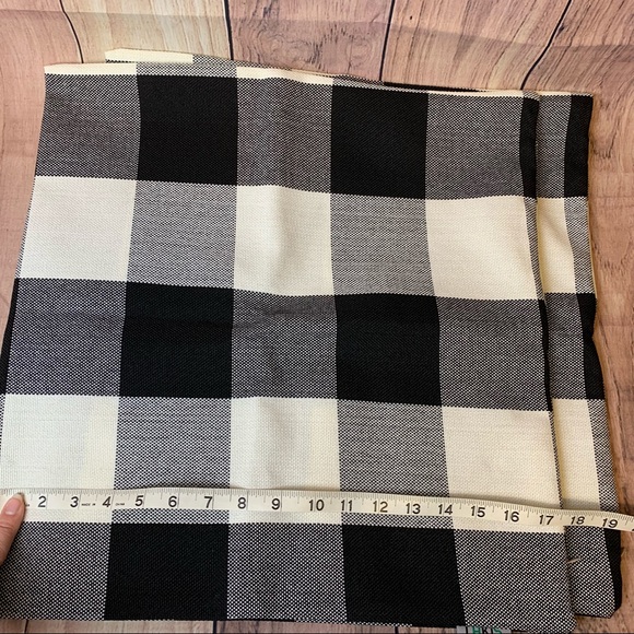Fixwal 2pcs Black White Buffalo Check Plaid Throw Pillow Covers 45x45cm - Picture 5 of 7